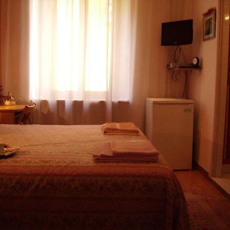B&B Vaticanrooms Rome Bagian luar foto