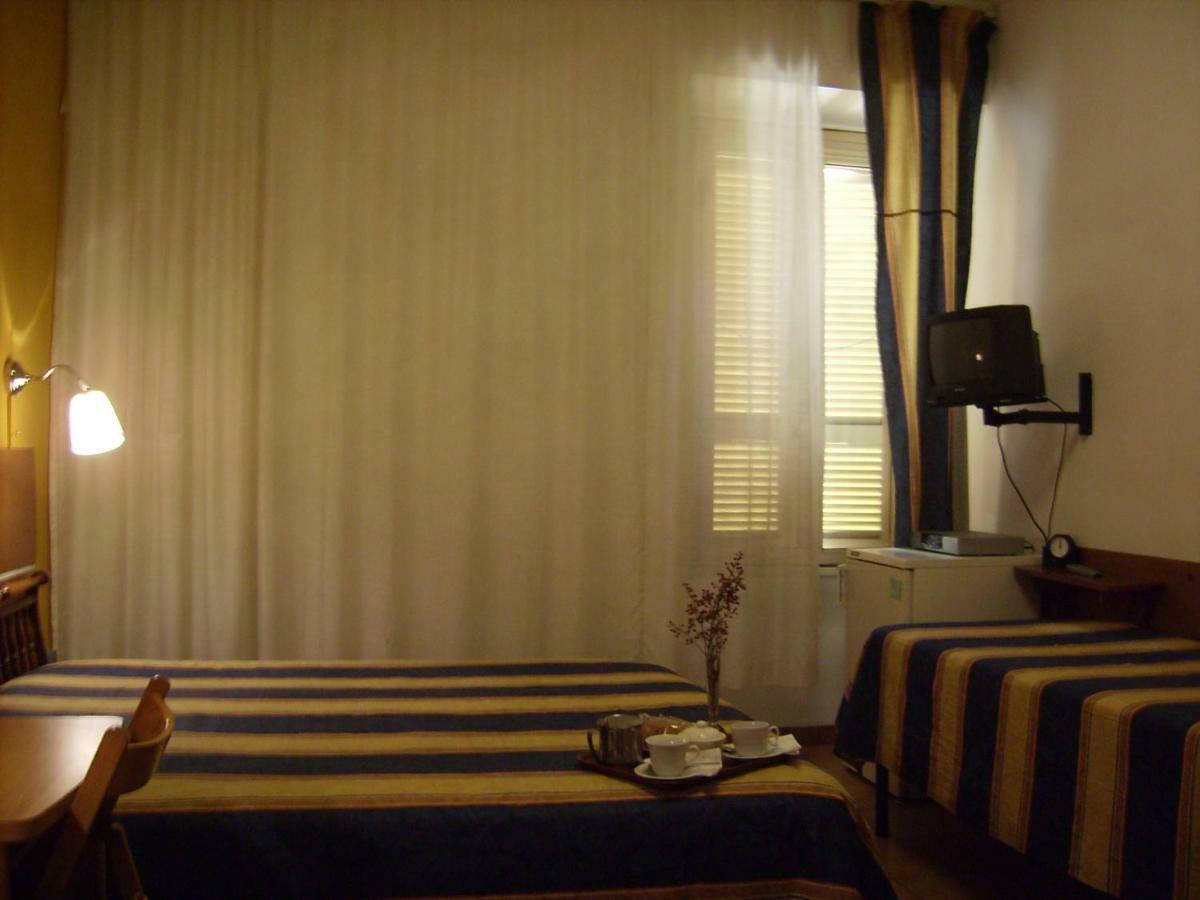 B&B Vaticanrooms Rome Bagian luar foto