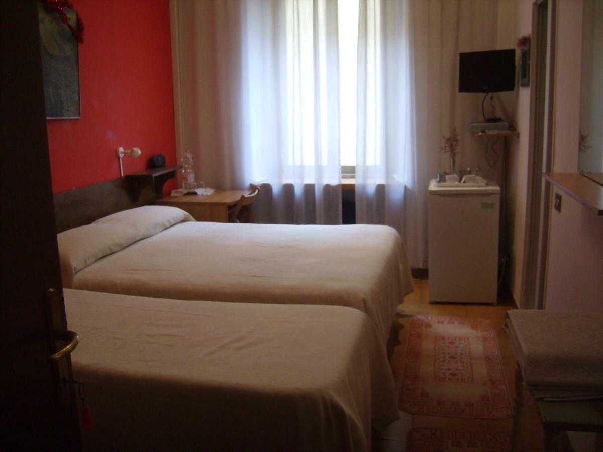 B&B Vaticanrooms Rome Bagian luar foto