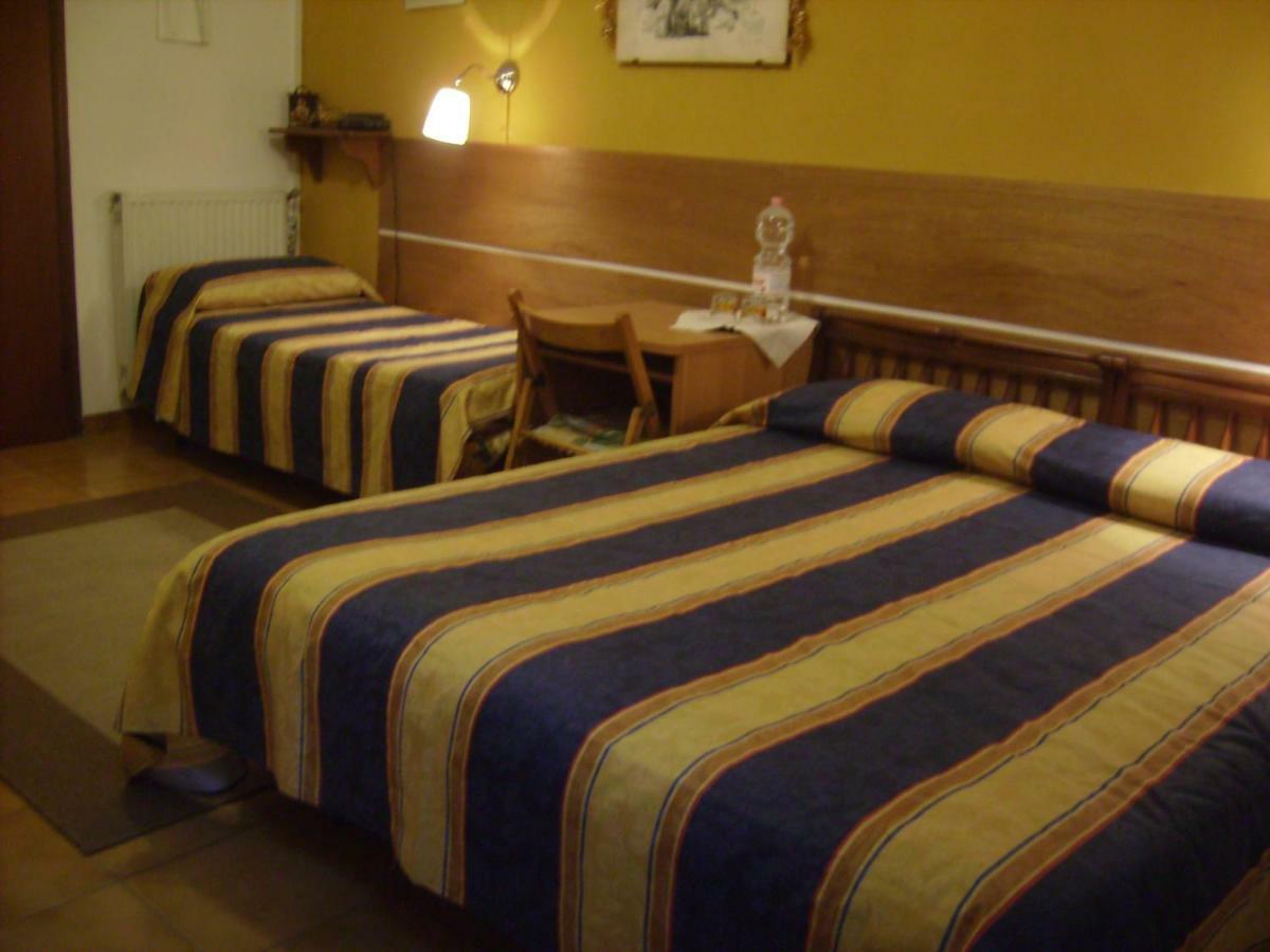 B&B Vaticanrooms Rome Bagian luar foto